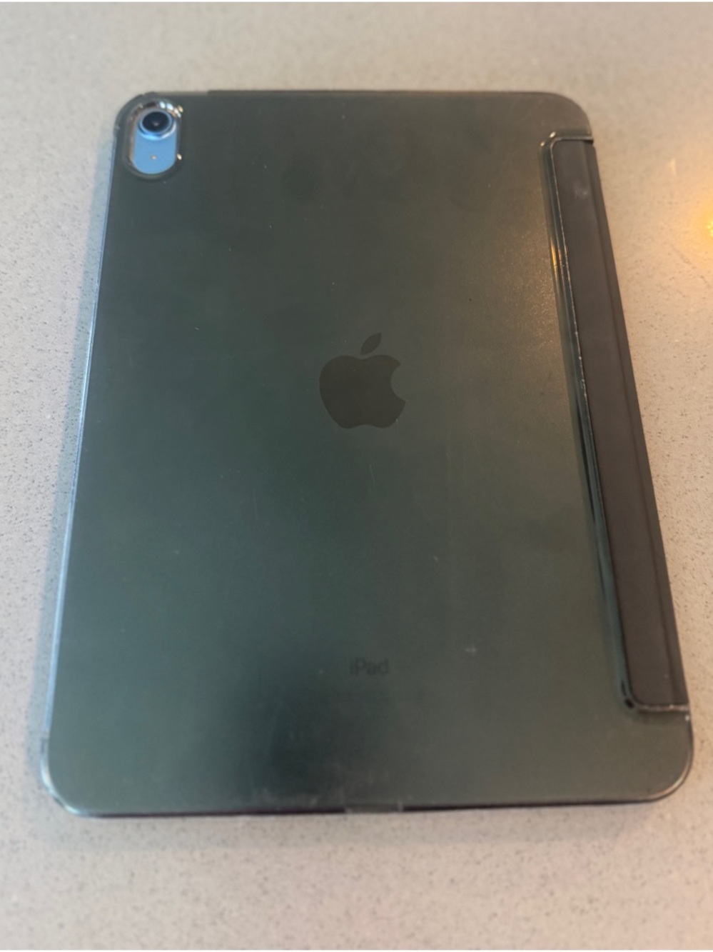 Apple iPad 10.9 inch, 10th gen, 256GB WiFi, blue. Case and charger included!!! - Picture 11 of 14